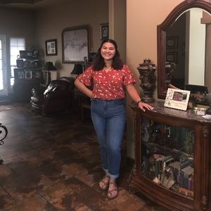 Meet your Posher, Victoria